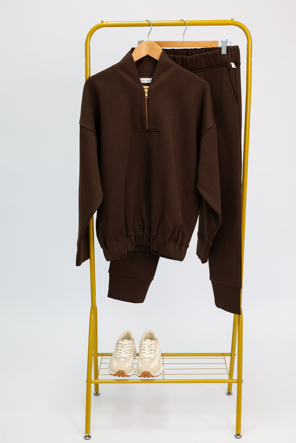 Coordinated set of chocolate brown sweatshirt and matching joggers